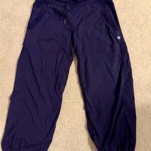 Lululemon Dance Studio cropped pants